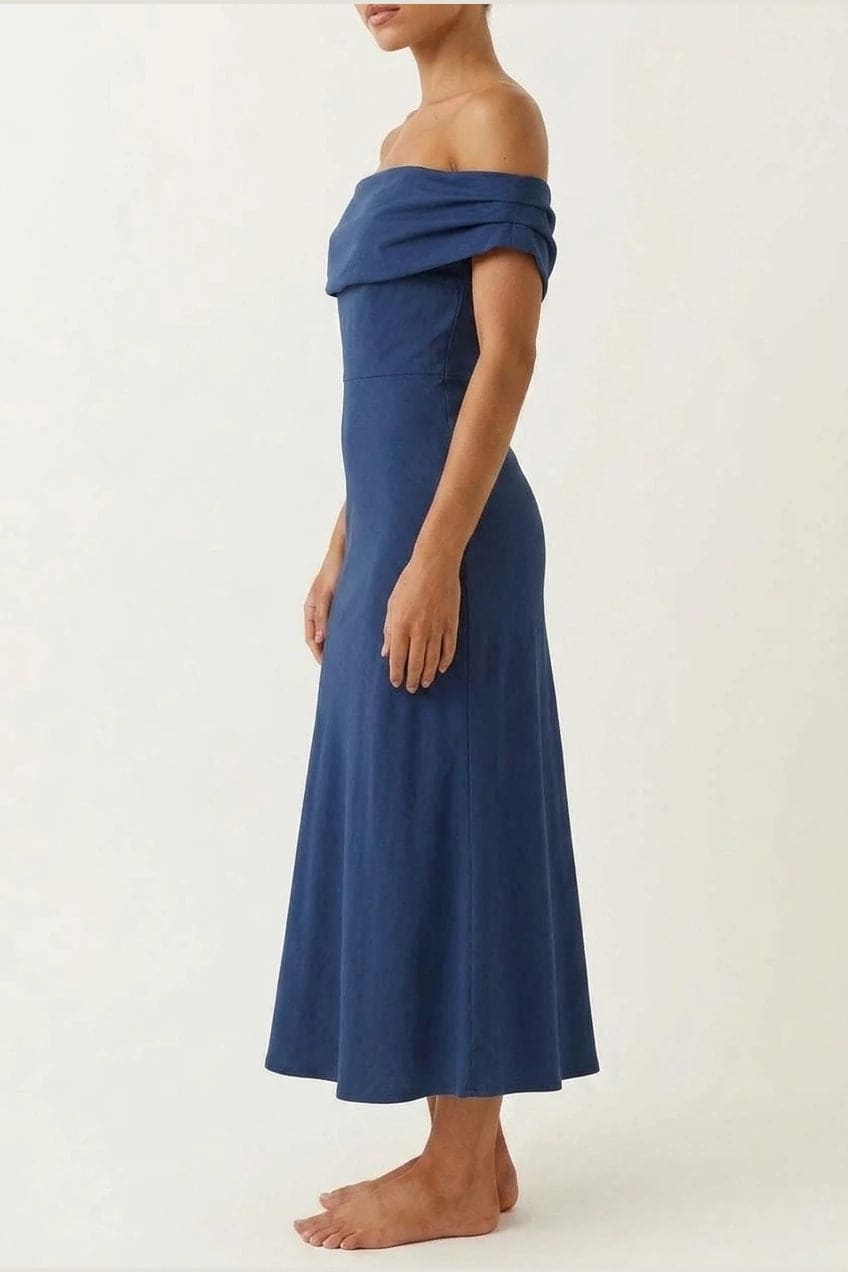 Sleeveless midi dress with a high draped neckline, blouson bodice and a bias cut skirt falling to the ankle._17