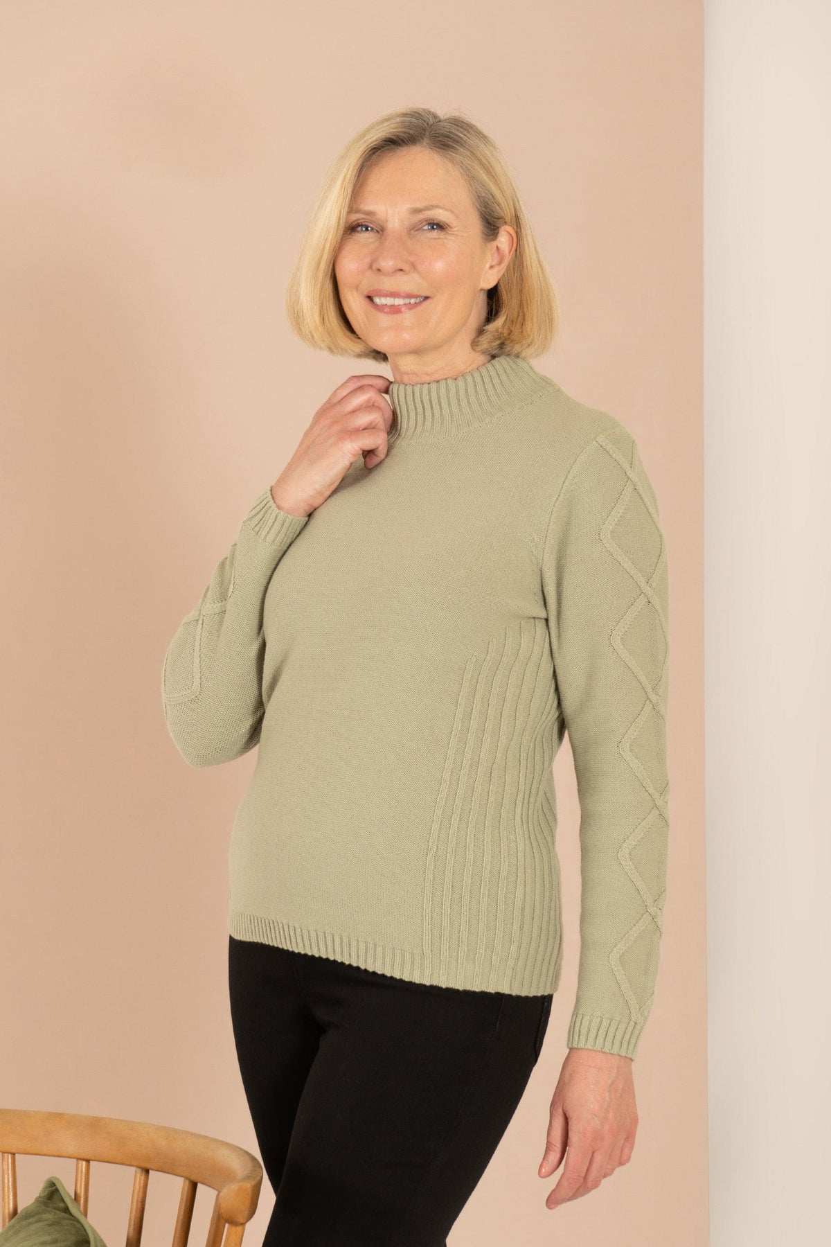 Ruby | Cable Knit Turtleneck Jumper with Ribbed Sleeves and Relaxed Fit